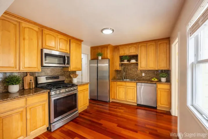 790 Noriega Way, Pacifica, California 94044