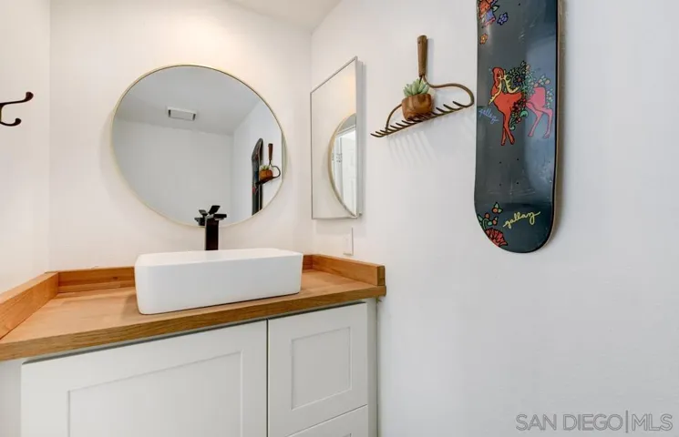 2735 Waterbury Way, Carlsbad, California 92010