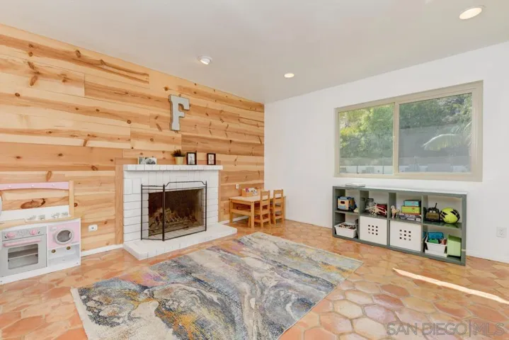 2735 Waterbury Way, Carlsbad, California 92010
