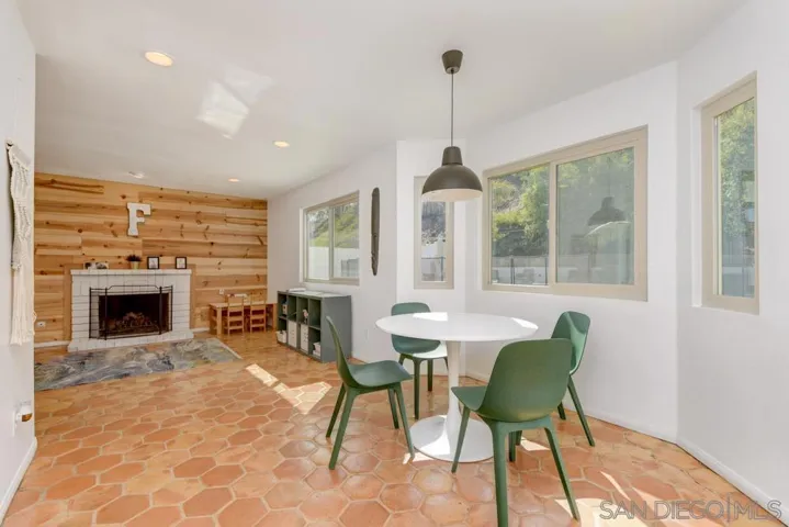 2735 Waterbury Way, Carlsbad, California 92010