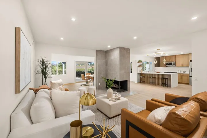 12226 Casero Court, San Diego, California 92128