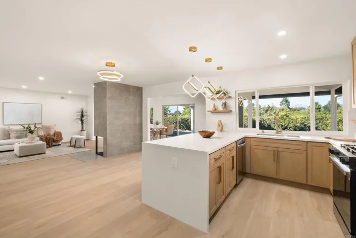 12226 Casero Court, San Diego, California 92128