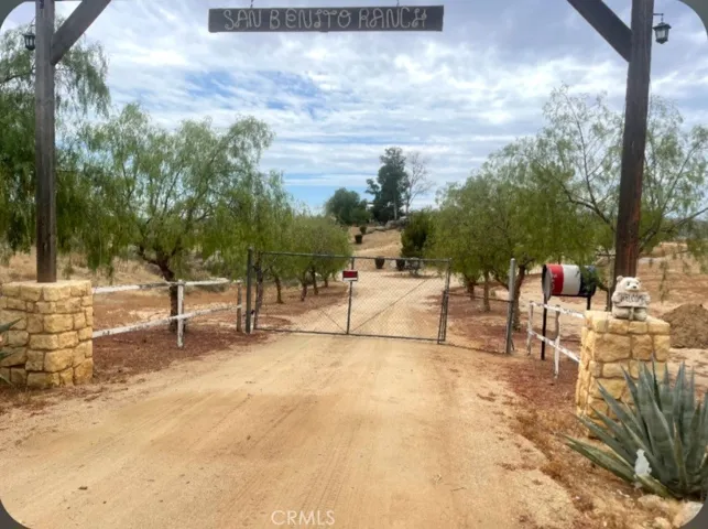 21861 Horseshoe, Nuevo, California 92567