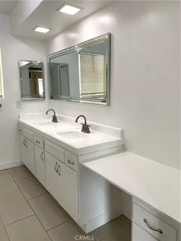 335 N Isabel, Glendale, California 91206