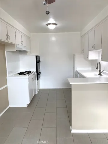 335 N Isabel, Glendale, California 91206