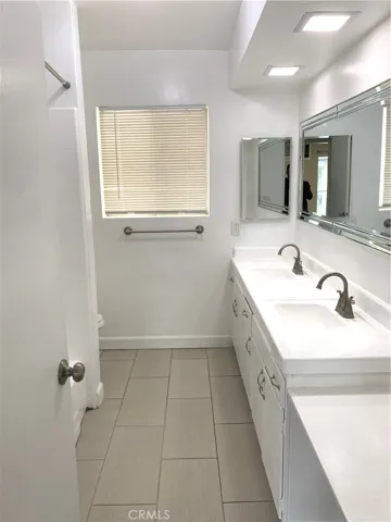 335 N Isabel, Glendale, California 91206