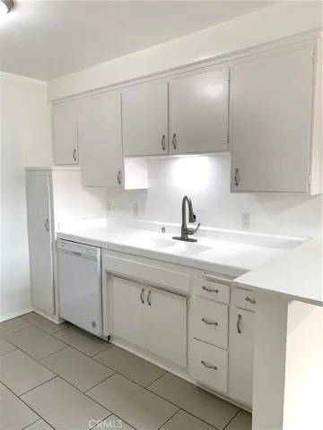 335 N Isabel, Glendale, California 91206