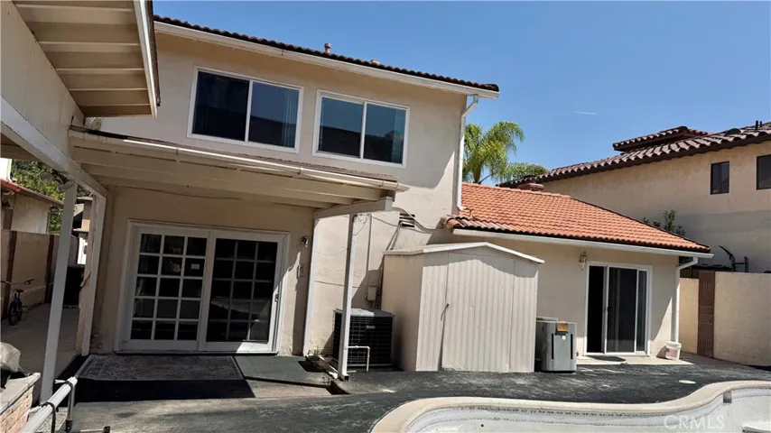 519 Ellingbrook, Montebello, California 90640