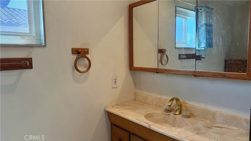 519 Ellingbrook, Montebello, California 90640
