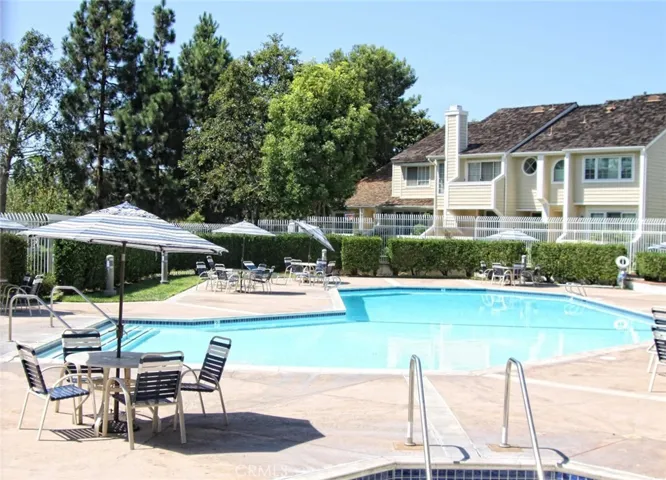 600 Wakefield Ct 102, Long Beach, California 90803