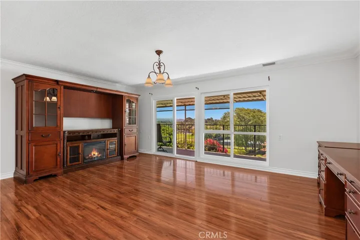 OPen floorplan.