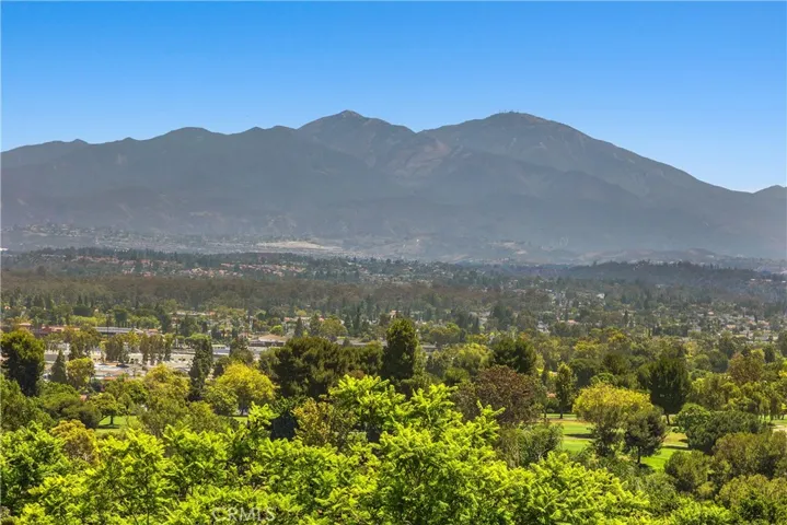 Views of Saddleback Mountain.