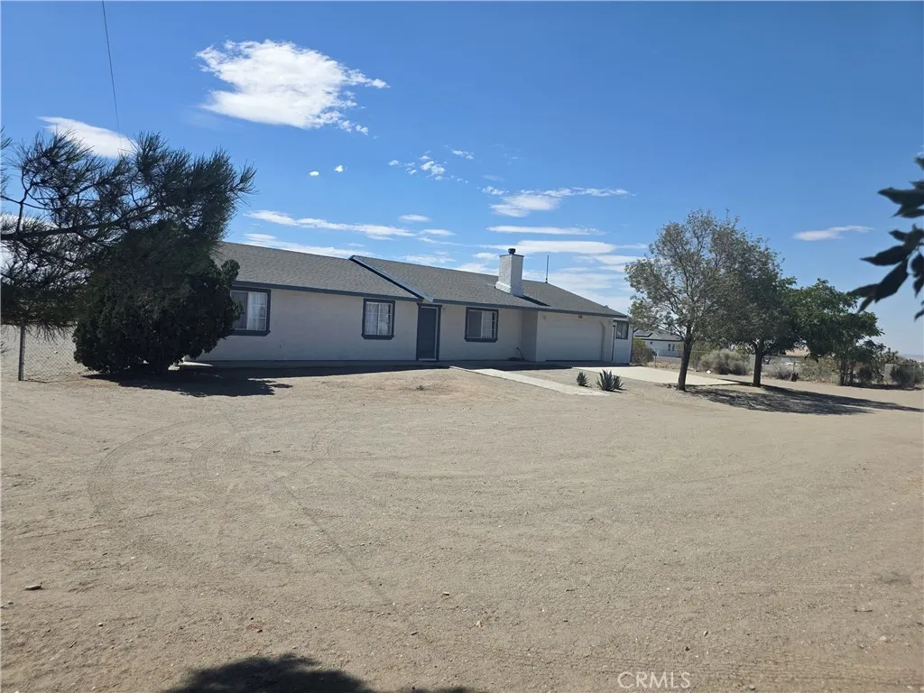 11380 El Esteban, Phelan, California 92371 — photo 4
