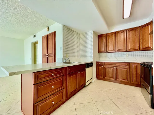 139 E Cypress, Redlands, California 92373