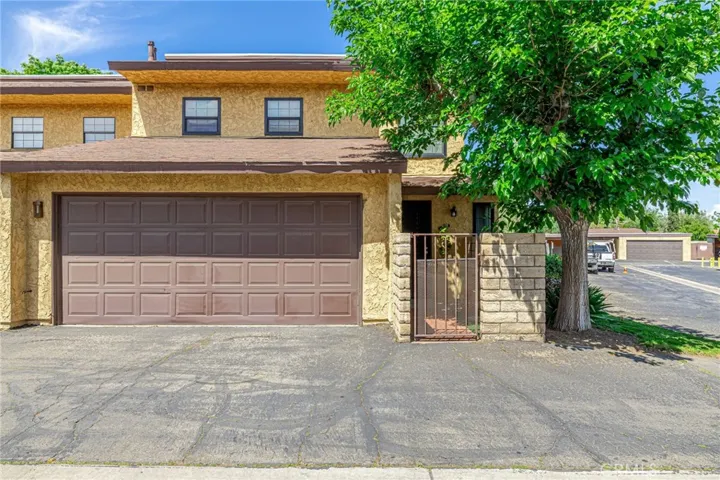 1543 W Avenue L 1, Lancaster, California 93534