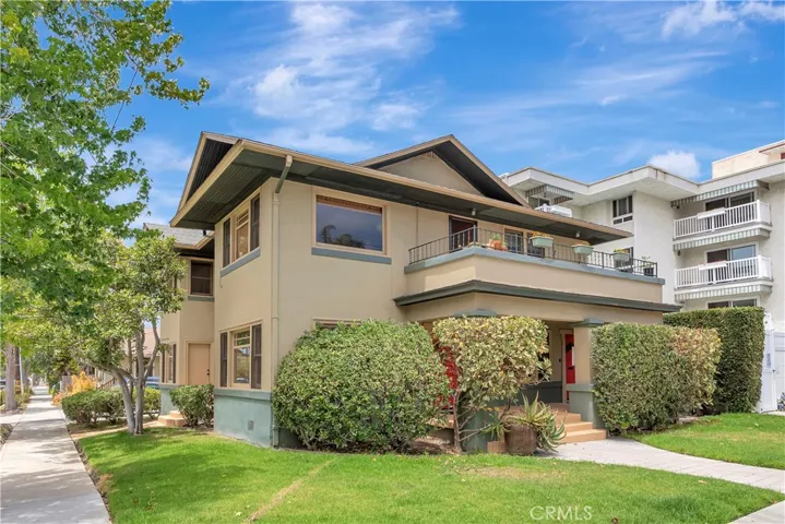 351 Newport Avenue, Long Beach, California 90814