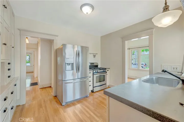 351 Newport Avenue, Long Beach, California 90814