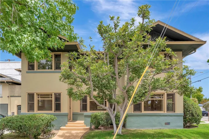 351 Newport Avenue, Long Beach, California 90814
