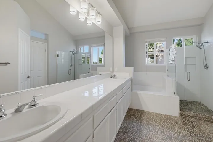 7130 Calabria Ct E, San Diego, California 92122