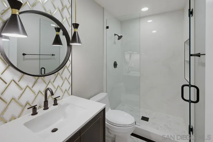 7130 Calabria Ct E, San Diego, California 92122