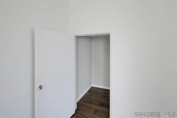 7130 Calabria Ct E, San Diego, California 92122
