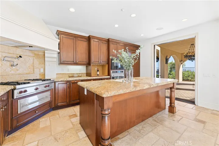 12 Gentle Breeze, Newport Coast, California 92657
