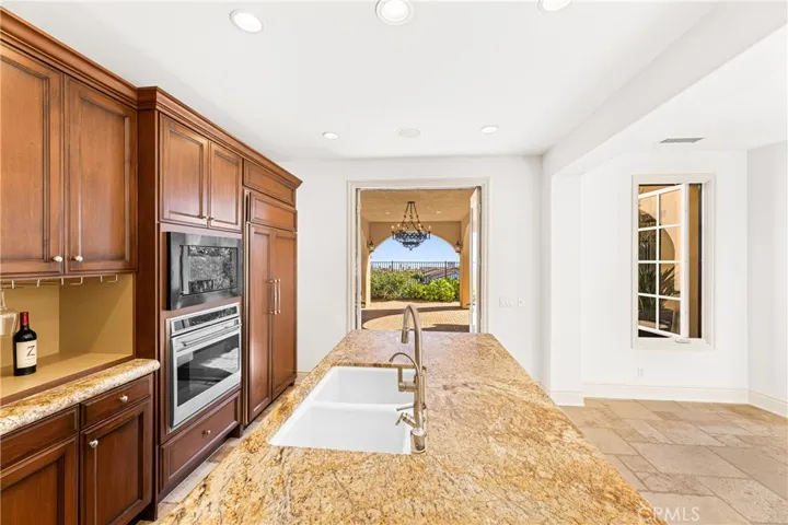 12 Gentle Breeze, Newport Coast, California 92657
