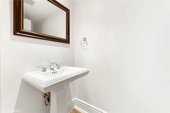 12 Gentle Breeze, Newport Coast, California 92657