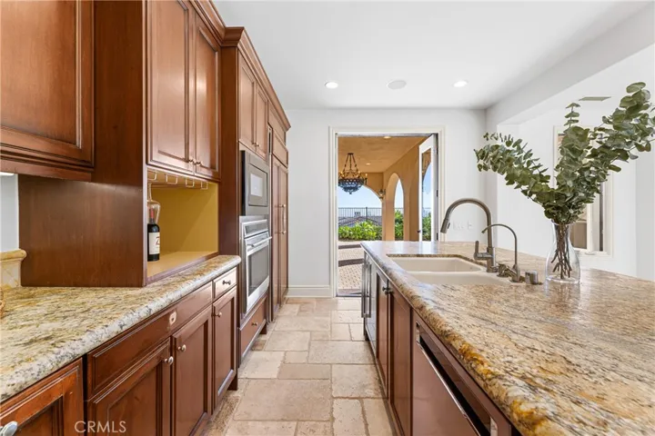 12 Gentle Breeze, Newport Coast, California 92657