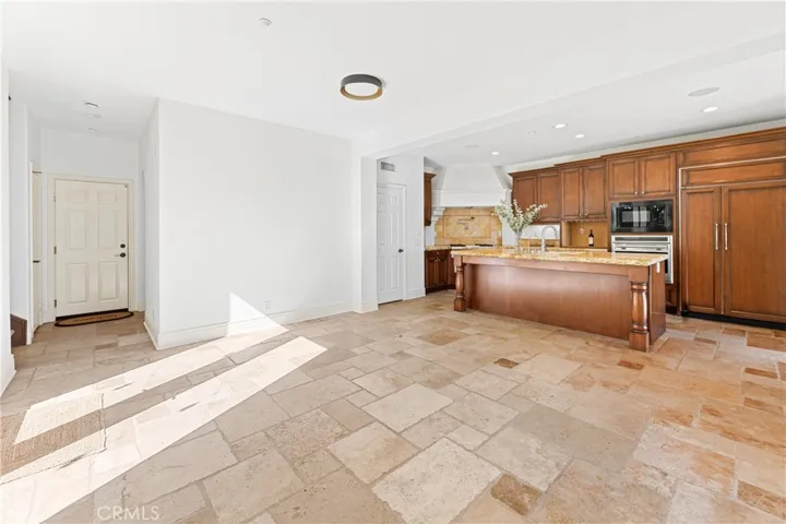 12 Gentle Breeze, Newport Coast, California 92657