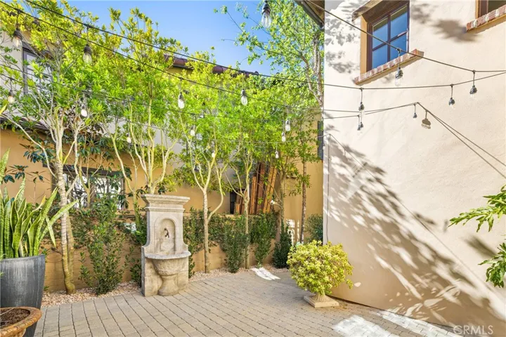 12 Gentle Breeze, Newport Coast, California 92657