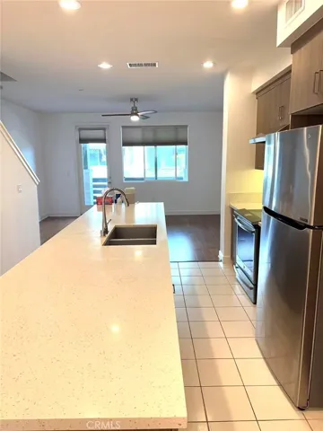 2825 Lily Lane, El Monte, California 91733