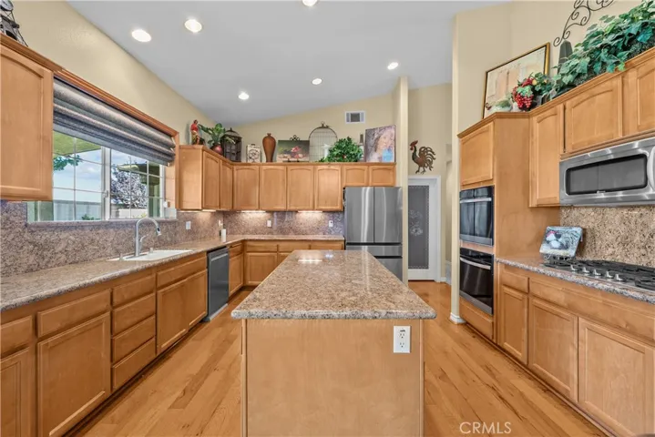 239 Hawk Lane, Palmdale, California 93551