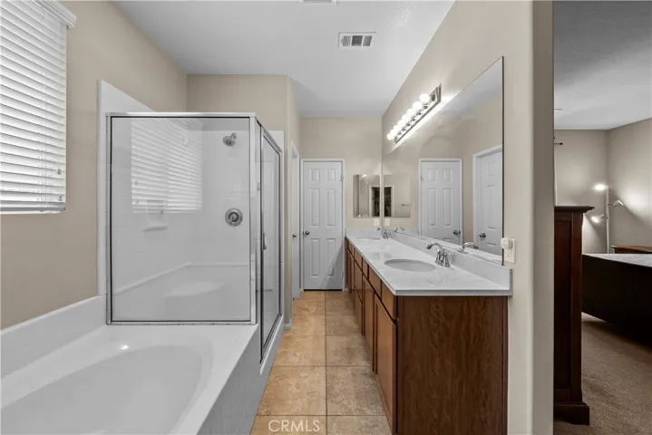 3033 Trousdale Drive, Lancaster, California 93536