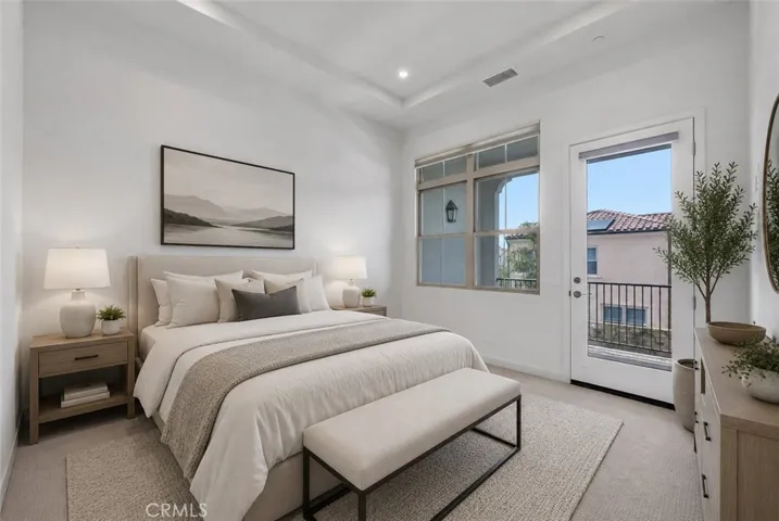 220 Ashby, Irvine, California 92618