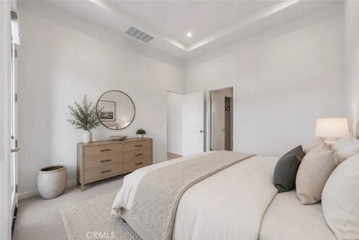 220 Ashby, Irvine, California 92618