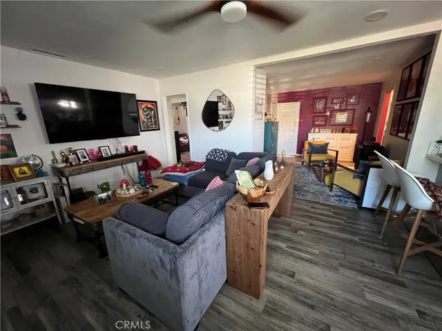 21011 Wardham, Lakewood, California 90715