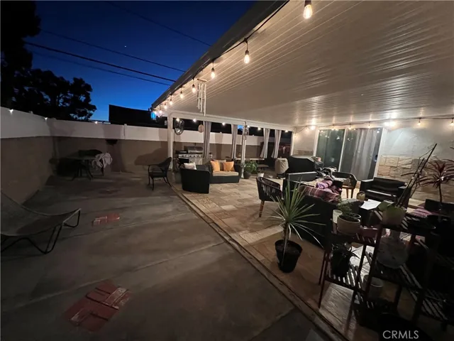 21011 Wardham, Lakewood, California 90715