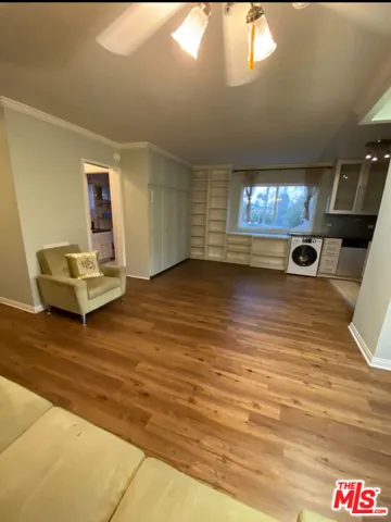 446 San Vicente Boulevard 107, Santa Monica, California 90402