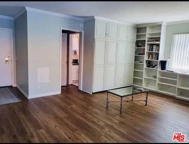 446 San Vicente Boulevard 107, Santa Monica, California 90402