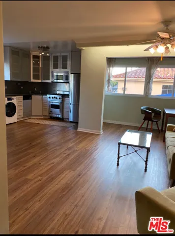 446 San Vicente Boulevard 107, Santa Monica, California 90402