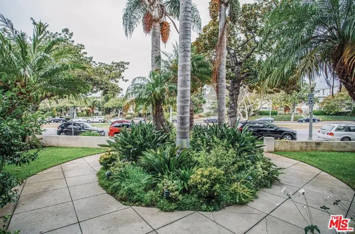 446 San Vicente Boulevard 107, Santa Monica, California 90402