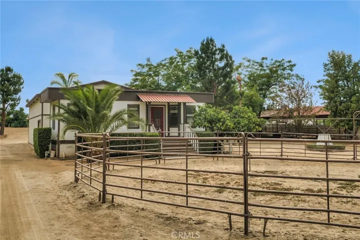 1920 Gratton Street, Riverside, California 92504
