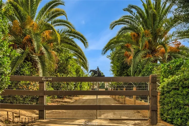 1920 Gratton Street, Riverside, California 92504