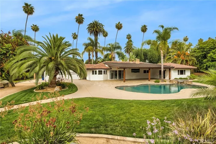 1920 Gratton Street, Riverside, California 92504