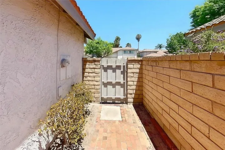 15822 Ada Street, Canyon Country, California 91387