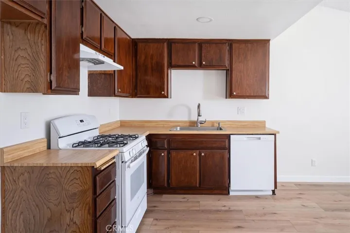 15822 Ada Street, Canyon Country, California 91387