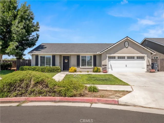 391 Rosewood, Sanger, California 93657