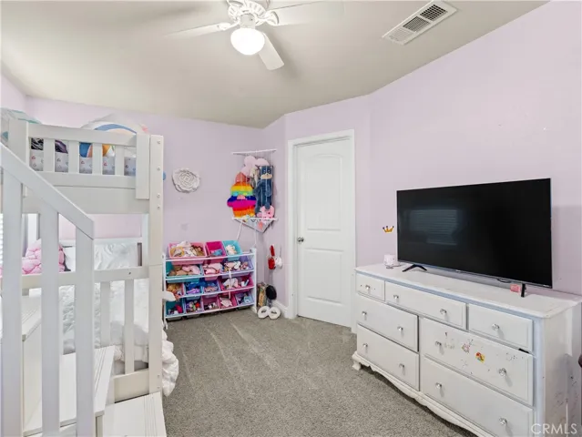 391 Rosewood, Sanger, California 93657