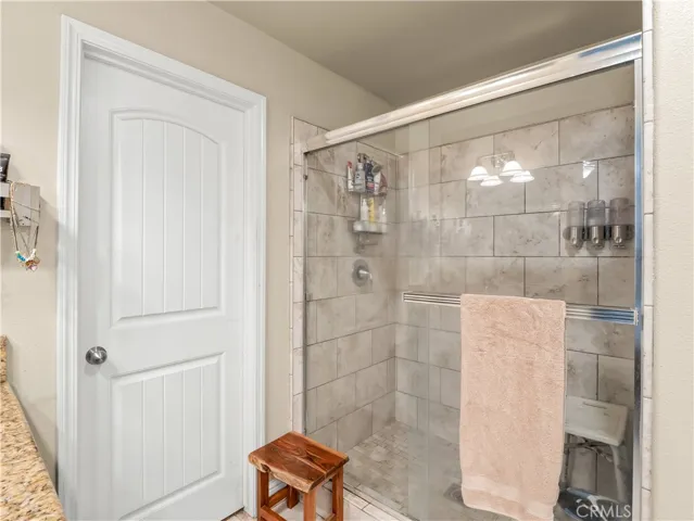 391 Rosewood, Sanger, California 93657
